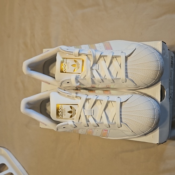 Adidas superstar womens size 7.5 - Picture 1 of 5
